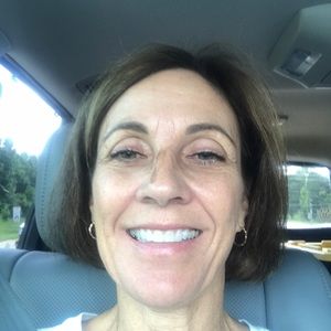 Meet your Posher, Lori